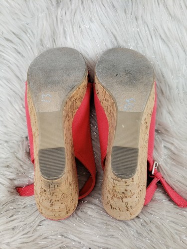 MAURICES Danielle Coral Pink Wedge Heel Peep Toe Sandals Size 7 - Picture 6 of 6