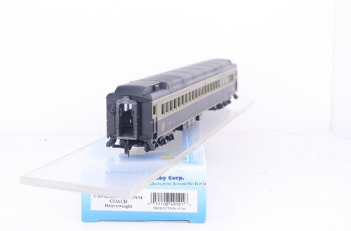 IHC Premier 49101 HO Canadian National Heavyweight Coach #370 - Bild 4 von 7