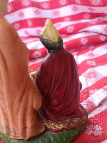 VINTAGE COLLECTOR PORCELAIN NATIVITY SCENE - Picture 6 of 7