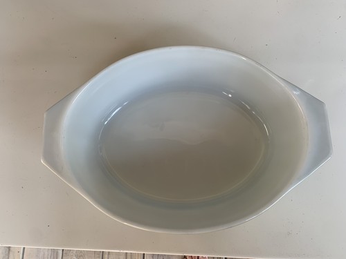 1970’s PYREX VERDE CASSEROLE BAKING DISH Avocado Green 2 1/2 QT Oval NO LID 045 - Picture 2 of 6