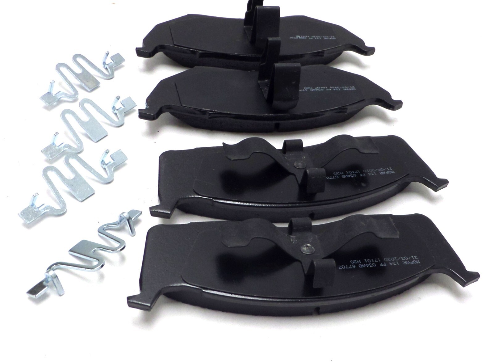 2AMV3034AB New Mopar Front Disc Brake Pads Chrysler 300M Concorde