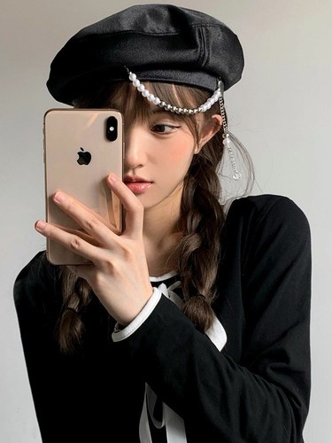 Patent Leather Beret Hat W/ Luxury 