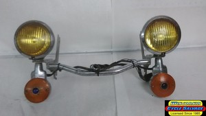 HARLEY-FLH-ELECTRAGLIDE-ROAD-KING-SPOTLIGHTS-SIGNALS-amp-BAR