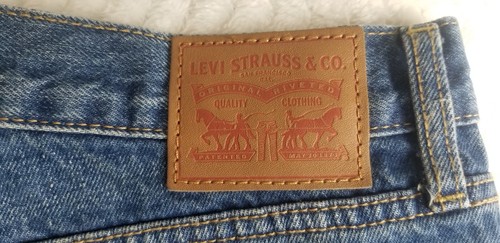 NEW Levi's Wedgie Fit Womens Jean's 32 Distressed Raw Hem Button Fly Med Wash - Picture 12 of 17