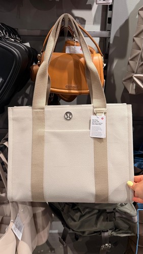 Lululemon Two-Tone Canvas Tote Bag 10L/ Mojave Tan/Light Ivory / NEW