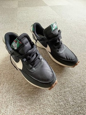 Men 9.5US Nike Waffle Debut Premium Men'S Dv0813 001
