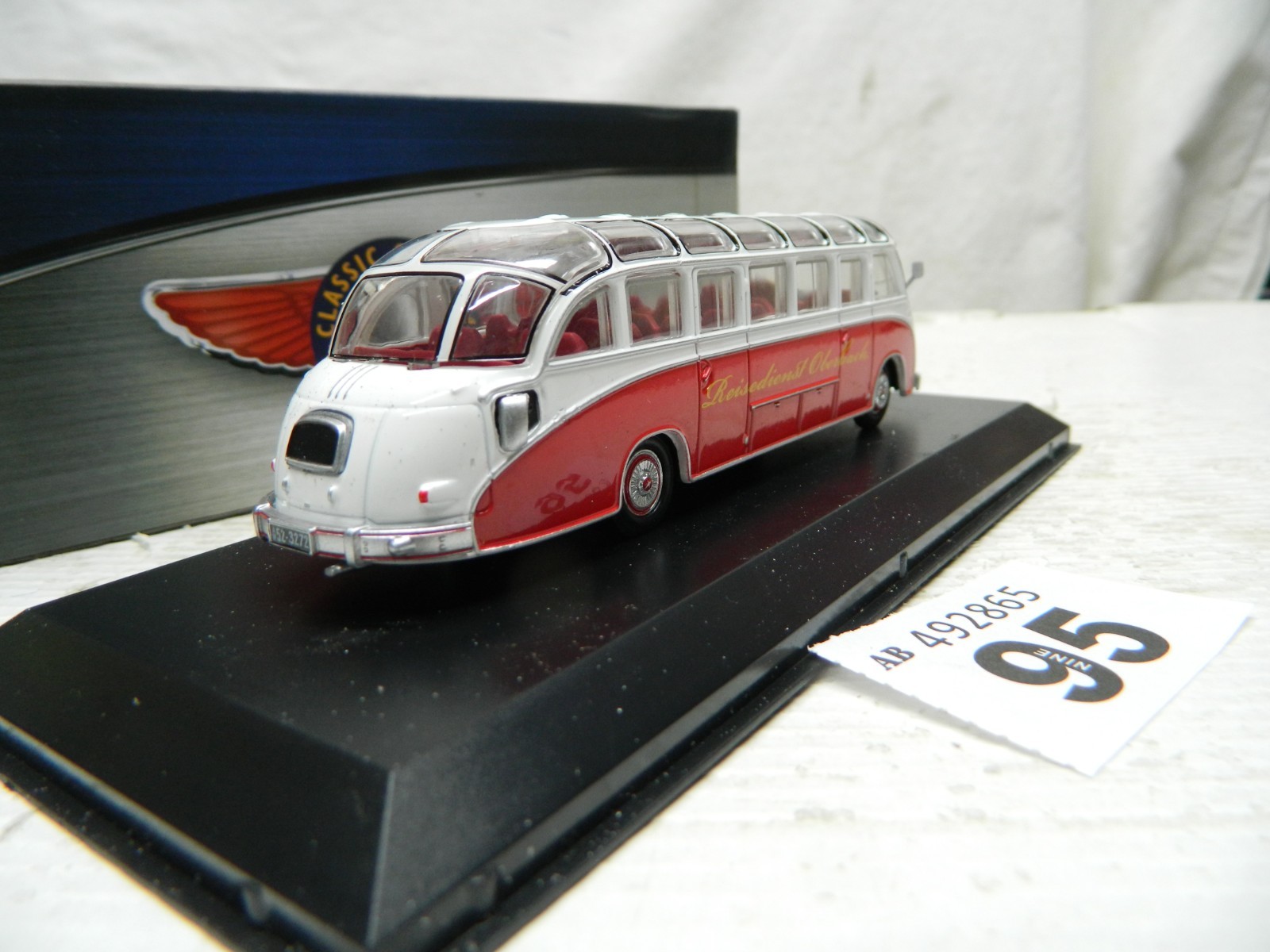 Atlas Classic Coaches 1:72 Kassbohrer Setra S8 Coach  Box 4 642 105 thumbnail 3