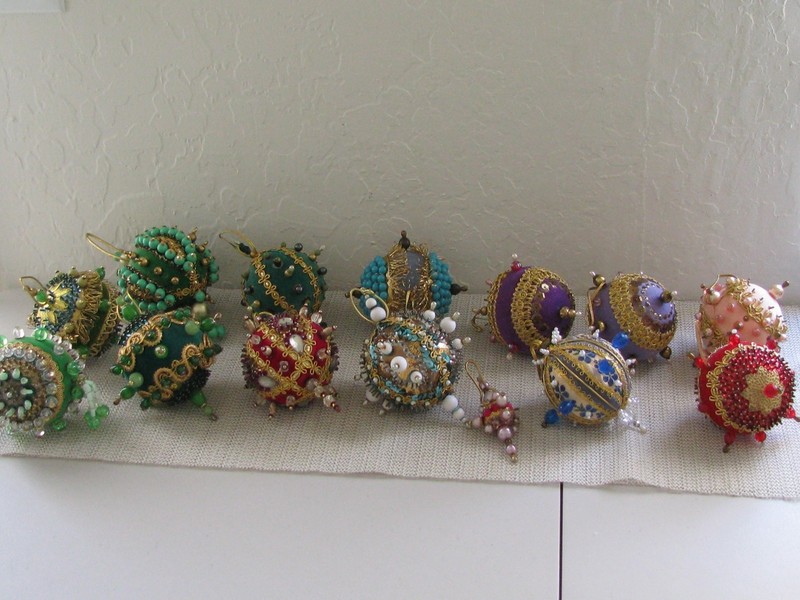 14 Vintage Hand Made Beaded Sequin Push Pin Ball Christmas Ornaments Lot