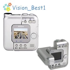 Nikon COOLPIX SQ Digital Camera 3.1MP 3x Optical Zoom Silver Date/Time Stamp