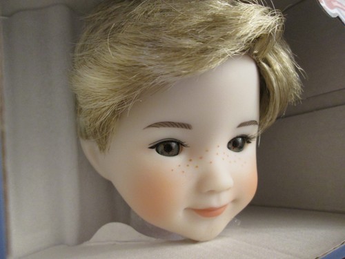 Ride the Wave Alex Nude Ruby Red Fashion Friends Doll Dianna Effner Sculpt Box - Bild 5 von 10