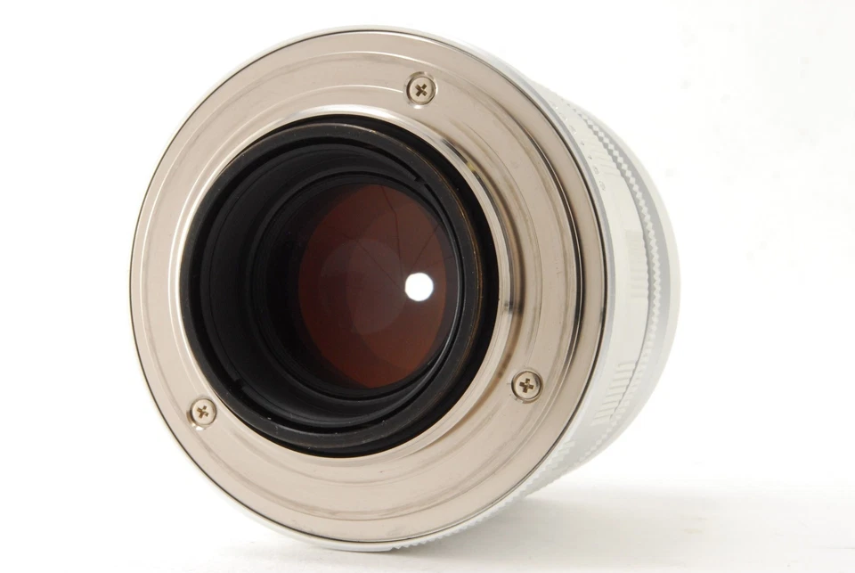 Lente asférica Voigtlander Nokton 50 mm f/1,5 L39 de Japón [casi como nueva - con capucha] Foto 4 de 4