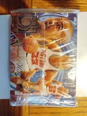 1994-95 Series 2 Unopened Fleer Flair ,#2 Grant Hill Wave Of The Future Visible