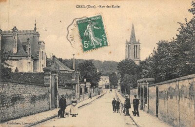 CREIL - la rue des écoles