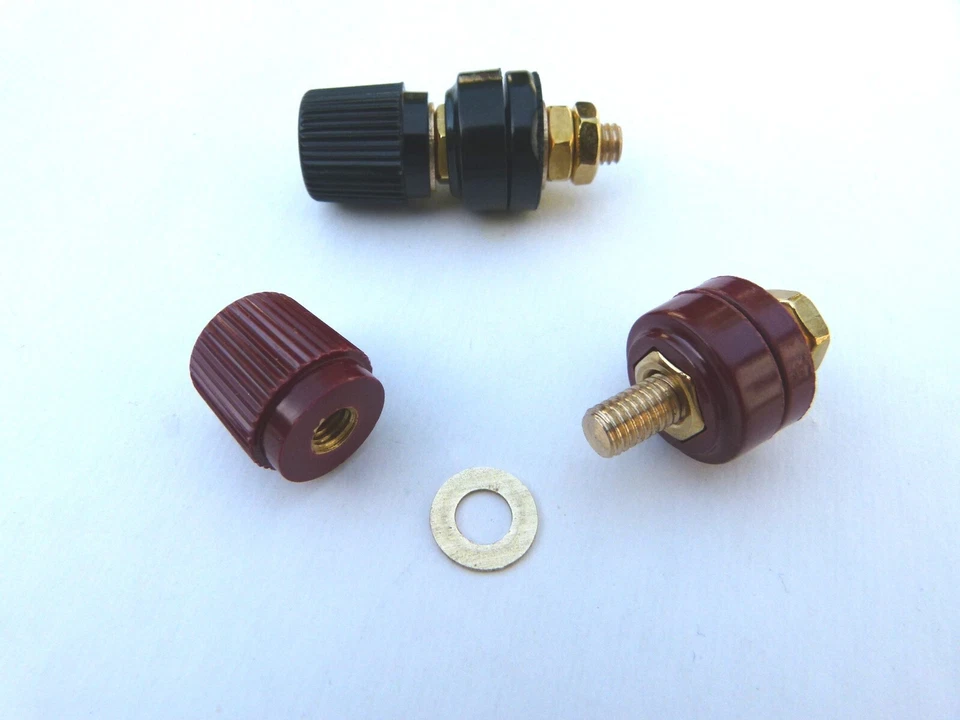 M6 Schwarz Rot Nieten Terminal Paar Draht Schraube Anschluss Post 30A Rv Marine - Bild 1 von 1