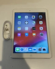 Apple iPad Air 1st Generation 16GB, Wi-Fi, 9.7in - Silver