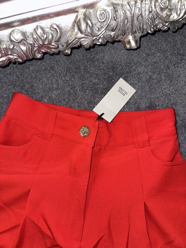 River island red shorts size 6 U.K. - Picture 2 of 3