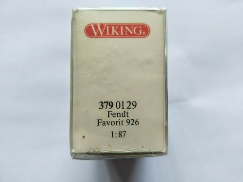 Wiking 0379 01 - Fendt Favorit 926 Vario Tractor (Green) - NEW - Picture 3 of 3