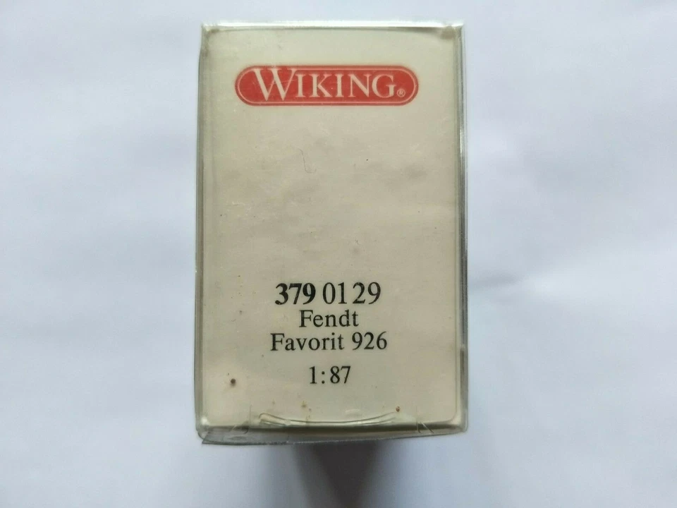 Wiking 0379 01 - Fendt Favorit 926 Vario Tractor (Green) - NEW - Image 3 of 3