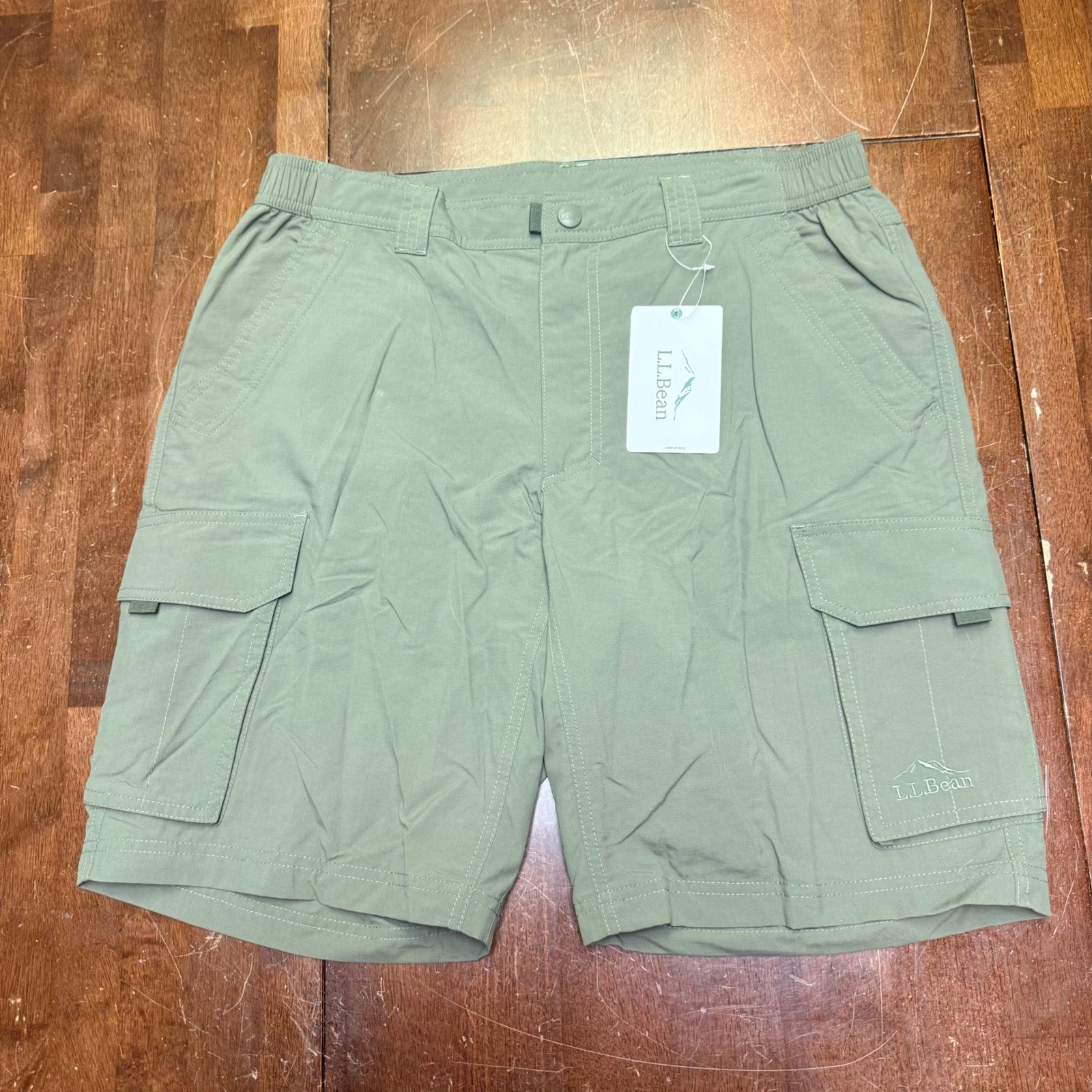 New L.L. Bean Cargo Shorts Mens Med 32x10 Green Ripstop Hiking Outdoor 289047