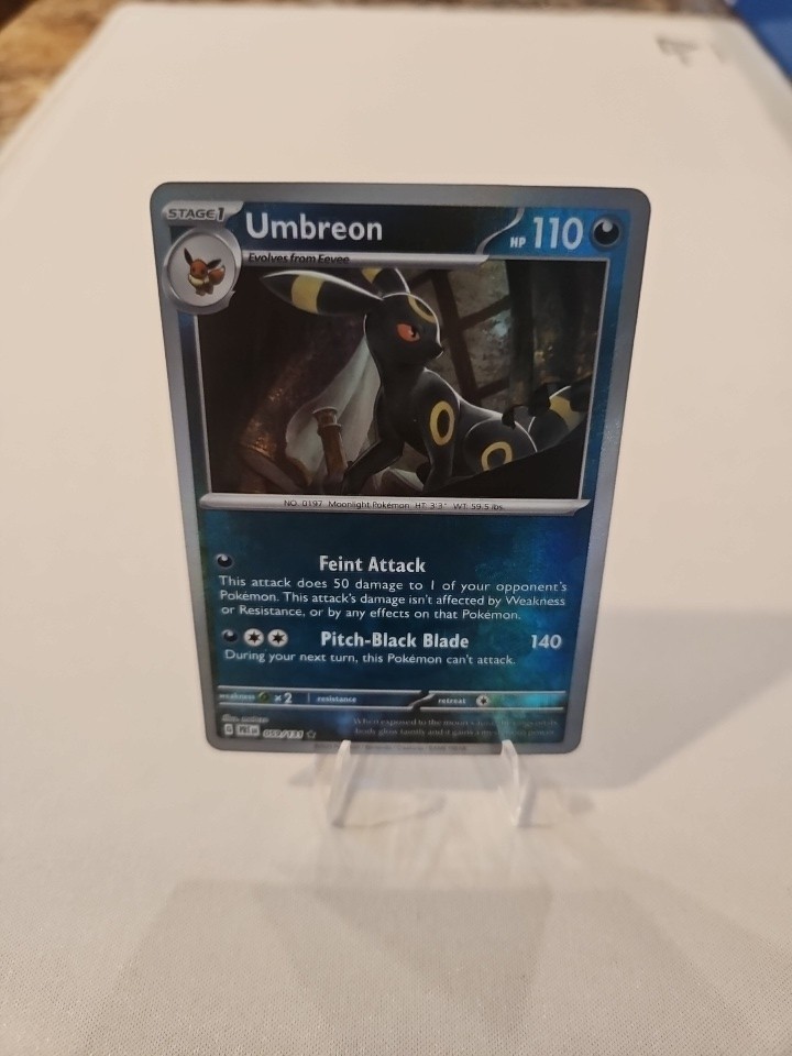 Umbreon (Poke Ball Pattern) 059/131 Sv: Prismatic Evolutions Holo NM