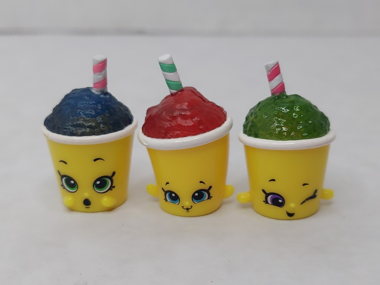 Lot Of 3 Shopkins SLUSHIE Sour Apple Merri Cherry Very Berry Blu Red Blue Green