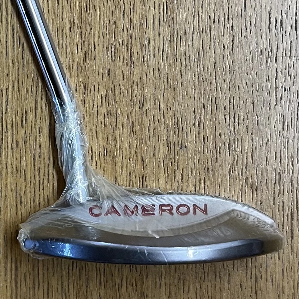 SCOTTY CAMERON Limited First Run 2008 Red X3 Mallet 34 inches Putter - Image 4 of 4