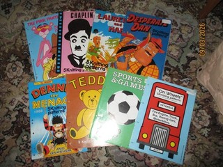 LOTTO LAVORO DI QUADRI VINTAGE MAGLIERIA MODELLI INTARSIATI fumetto film sport ted