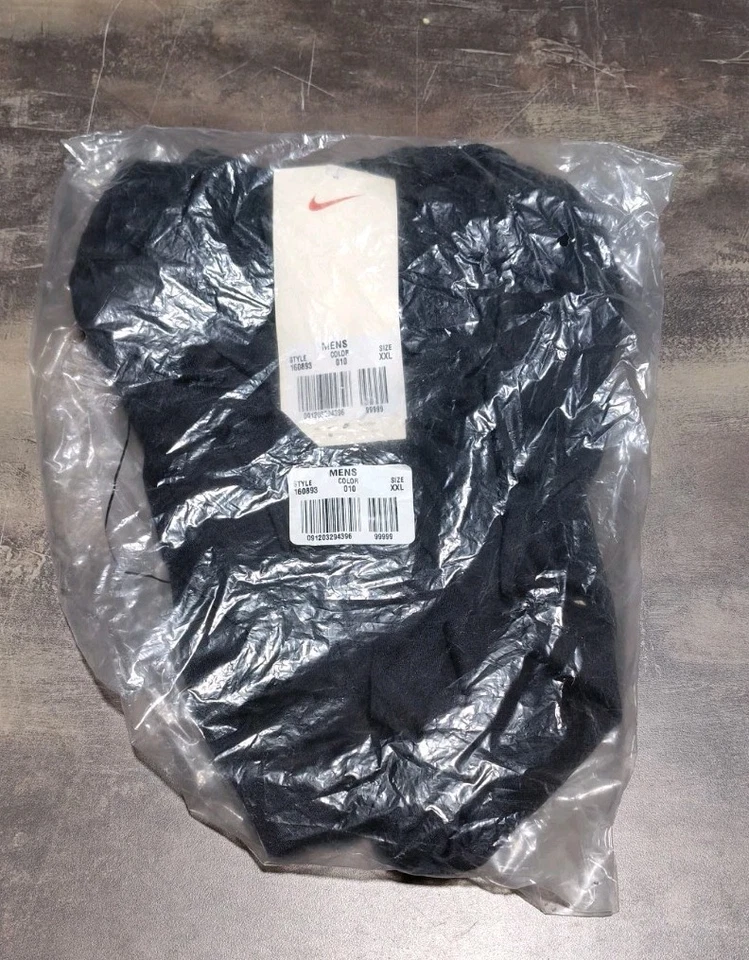 Job Lot x 3 New NIKE Classics Swoosh Mens Dri-Fit Black Crew Neck T Shirts - XXL - Image 3 of 4