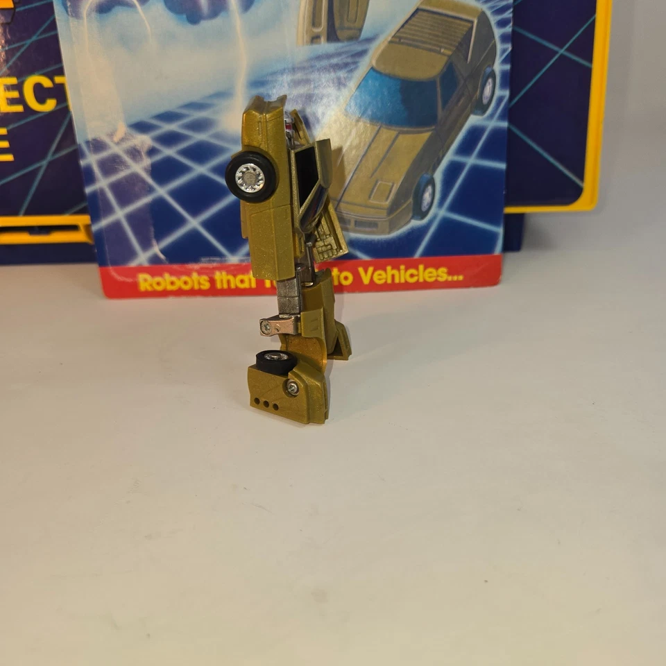 GoBots Stinger Enemy Robot Sports Card 53 Action Figure 1985 Package Cardback - Image 4 of 4