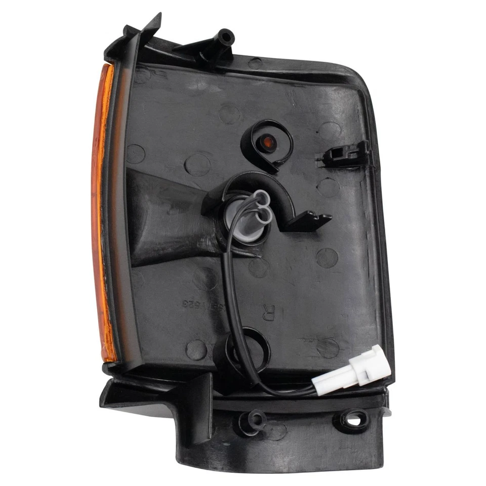 Lámpara de luz de estacionamiento delantera Eagle Eyes lado del pasajero derecha para camioneta Toyota Foto 3 de 3