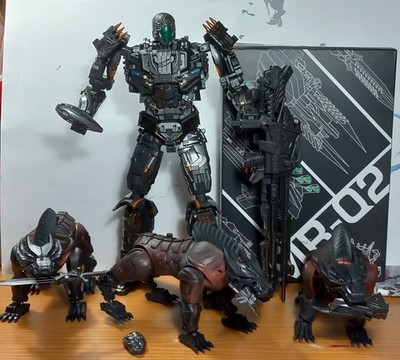 BSL Toys Bsl-01 Aoe Lockdown With Mr Bucket MR-02 Spark Extractor Kit & 3x Dogs