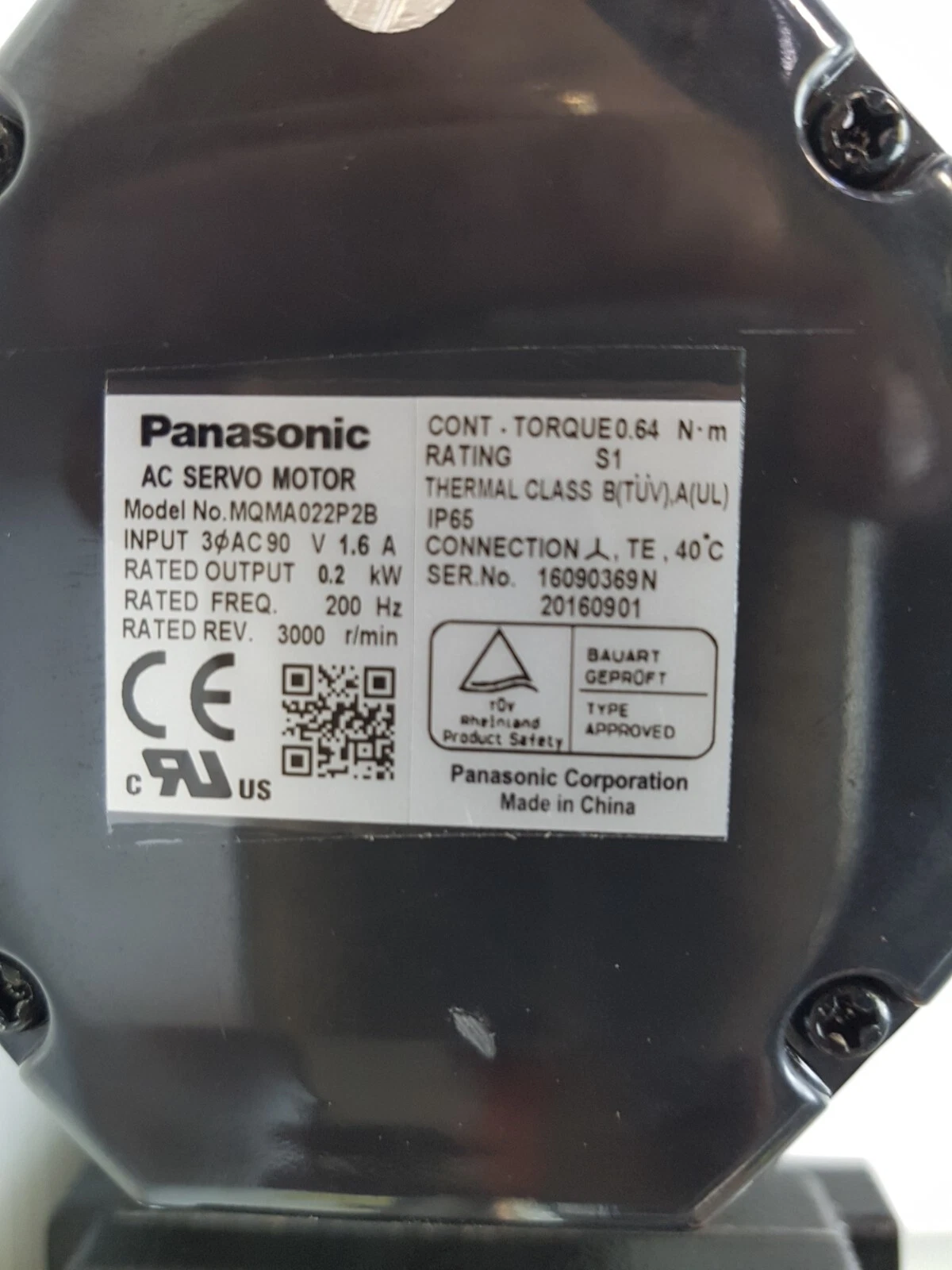 Panasonic MQMA022P2B nameplate: 0.2 kW, 3000 r/min, 0.64 N·m, 3-phase 90 V 1.6 A, IP65