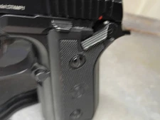 Crossman P1 Beretta Replica C02 Pistol Full Auto Full Metal. Needs New Clip