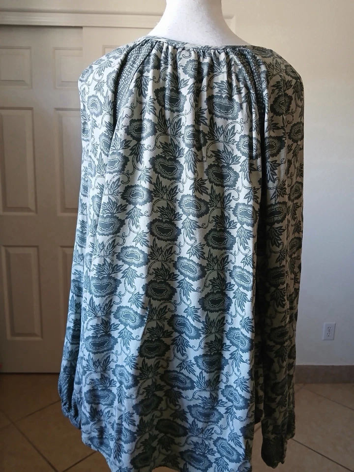 Blusa Knox Rose M verde boho floral camponesa manga longa botão frontal - Imagem 3 de 4