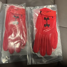 Medium Under Armour NFL Swarm Gloves Red 1301501-601 TWO PAIR