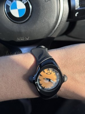Vintage Oakley Watch avantgarde y2k gorpcore drip Vintage 2000s steel yellow