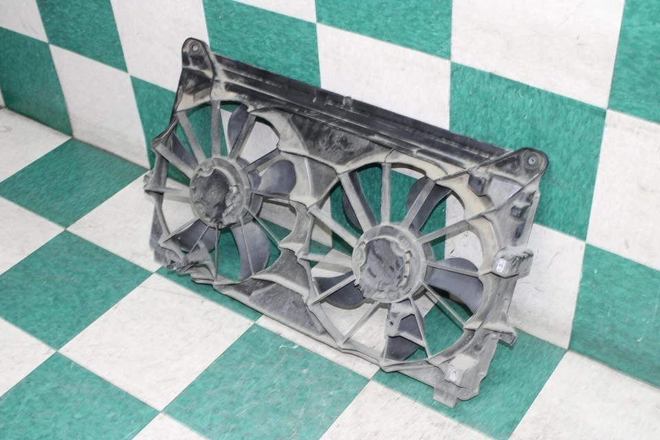 10-13 Sierra 1500 Engine Cooling Dual Fan Blades Motor Assembly OEM Factory WTY Foto 2 de 4