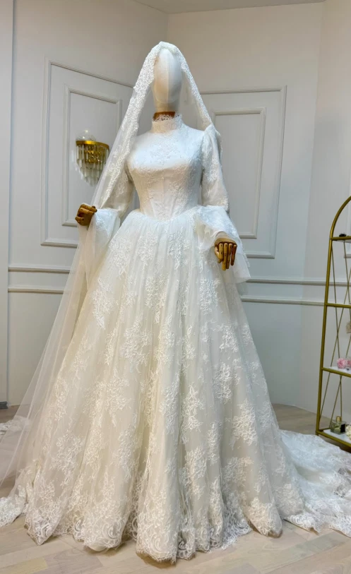Vestidos de novia musulmanes blancos de encaje con velo cuello alto mangas largas vestidos de novia Foto 2 de 4