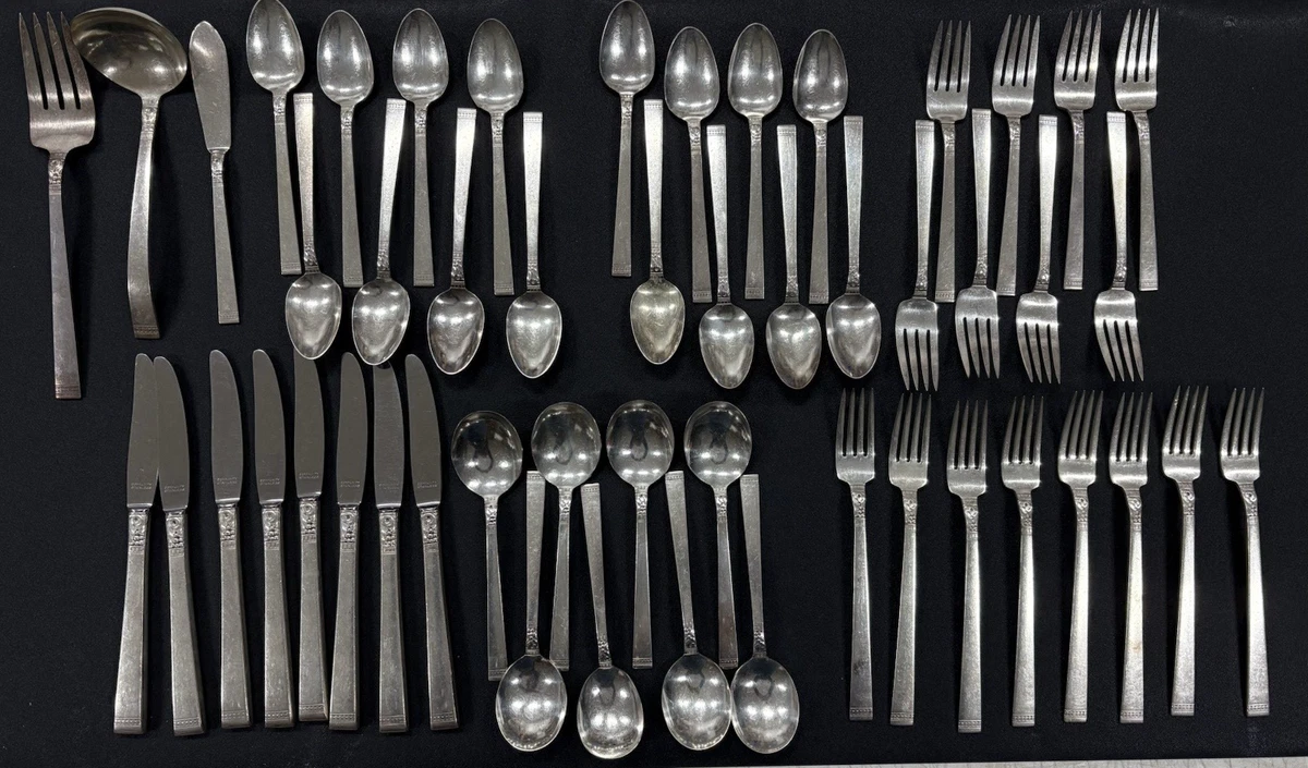 Oneida Community Stainless Forever Flatware (1939) 51 Pieces
