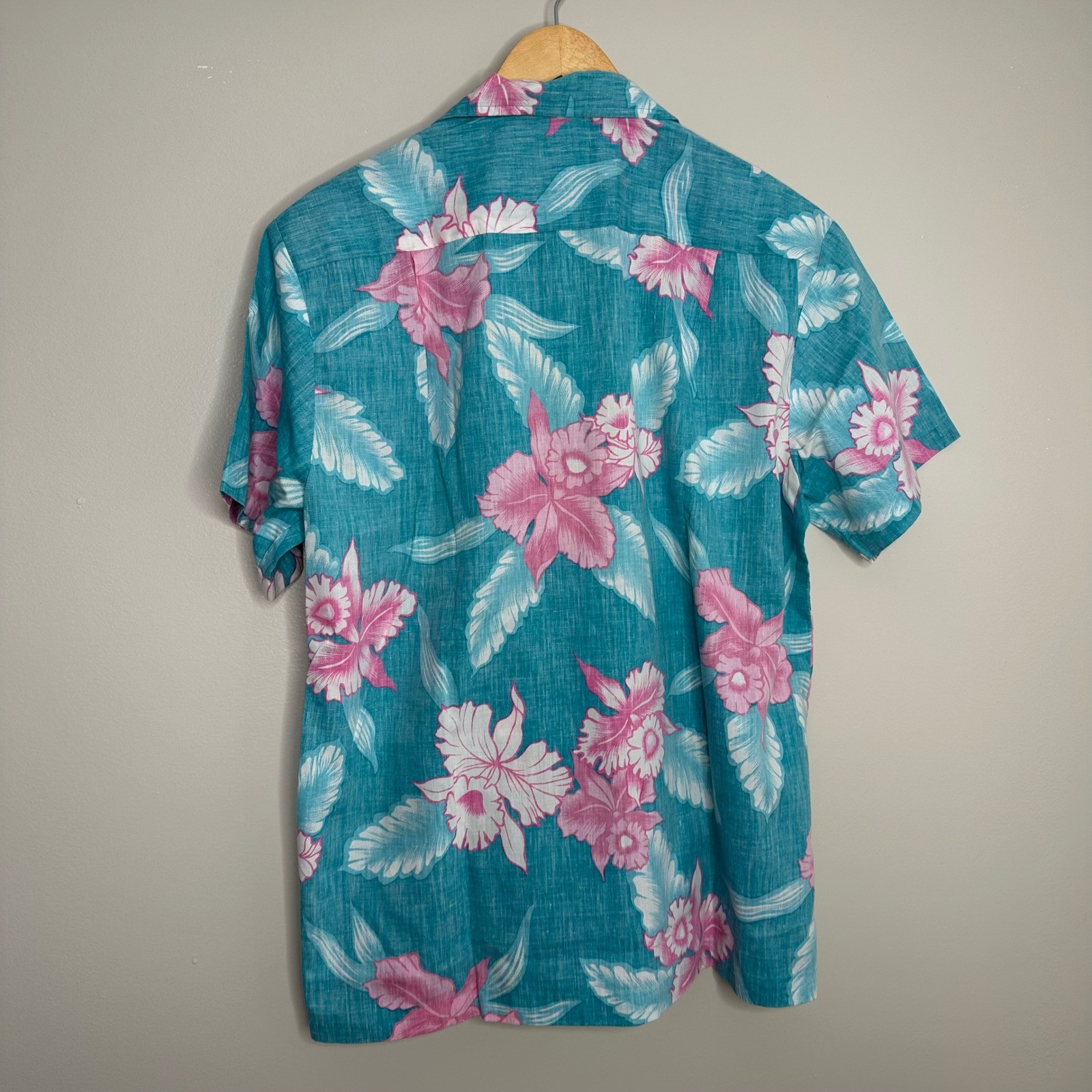 Kai Nani Men's Hawaiian Shirt Blue Pink Floral Print Button Up Made in Hawaii