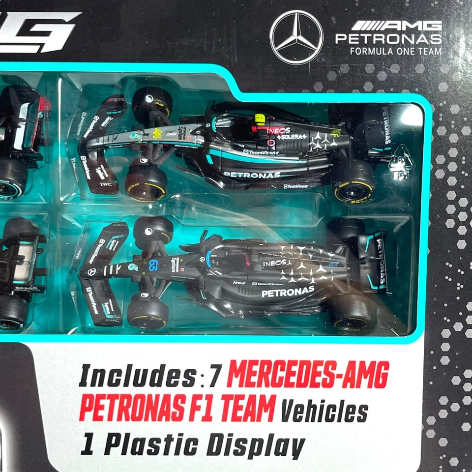 Set Modellini F1 Bburago 1/43 7x Mercedes AMG Petronas Team 2016-2024+1 Plast... - Immagine 4 di 4
