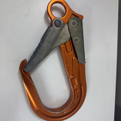 Skylotec Double Action Scaffold Hook H-157-OR PT 28kN USED 