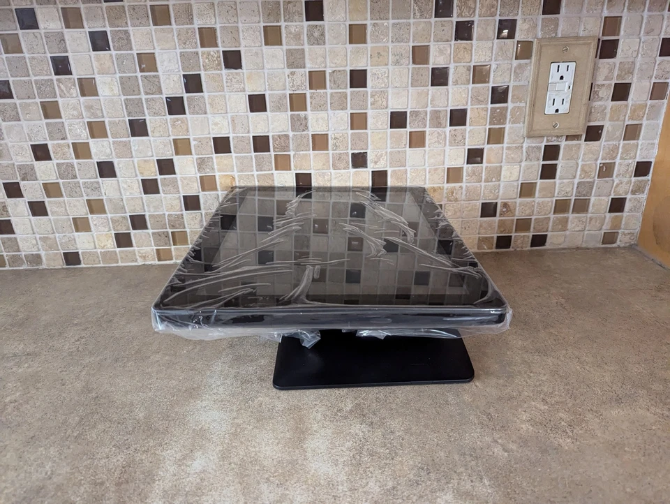 ELO ET1523L-8UWA-1-BL-MT-ZB-G 15 4:3 1024X768 60HZ VGA DVI MONITOR CT-23 - Image 3 of 4