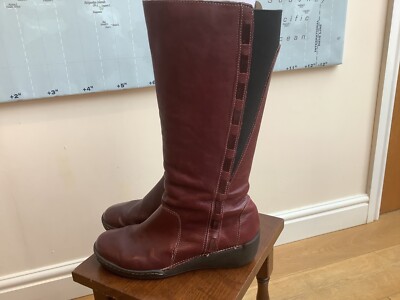 moshulu ladies knee-length leather boots size (39) brown