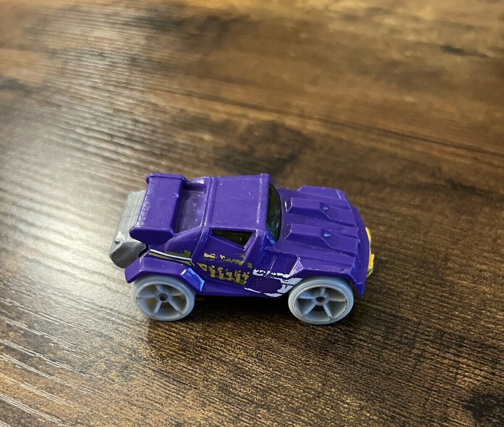 Hot Wheels 2004 RD-05 Purple Car