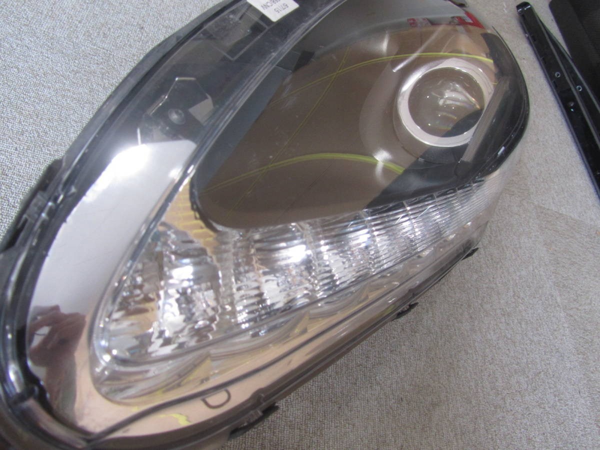Aston Martin Rapide Genuine Right Headlight AD43-13W029-AE R0628