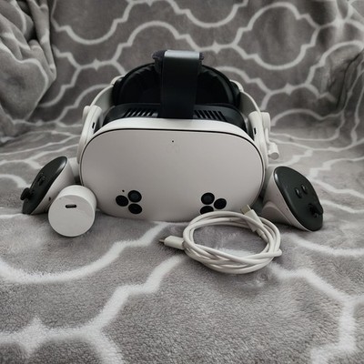 Meta Quest 3S 128GB + Kiwi K4 Head Strap & Face Cover   Excellent Condition
