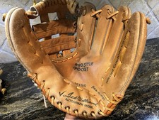 Vintage Sears Ted Williams Autograph Model Baseball Glove – Model 16156