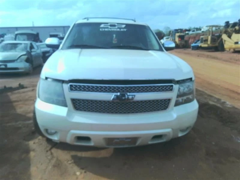 Driver Left Headlight Fits 07-14 Chevy Tahoe OEM - Image 3 of 4