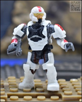 HALO MEGA BLOKS WHITE UNSC MARINE MEDIC MINI FIGURE 97381 ELEPHANT TROOP CARRIER
